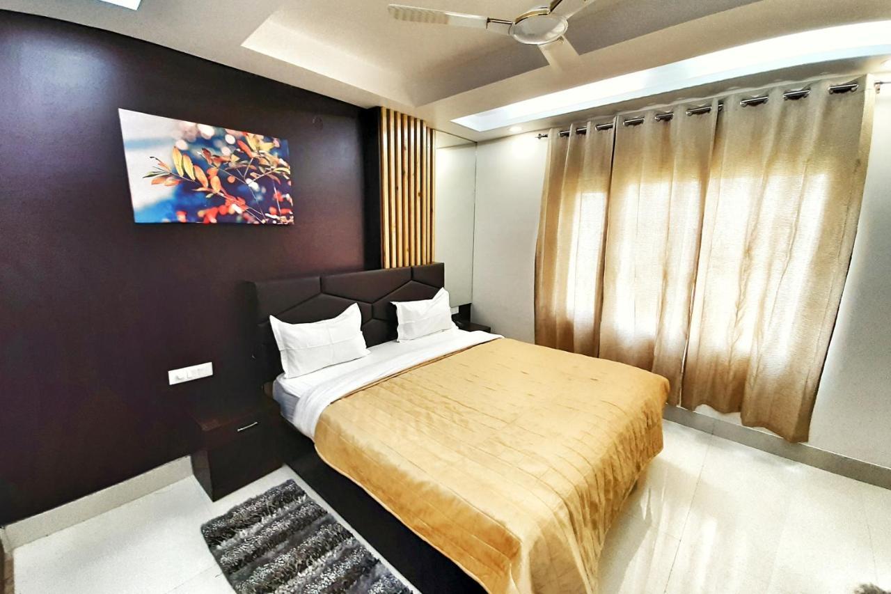 Hotel Aerocity Purple Orchid New Delhi Eksteriør billede