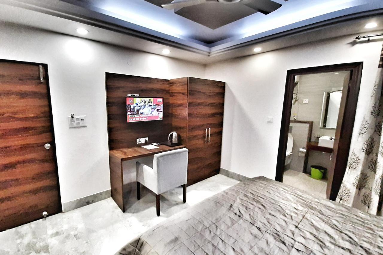 Hotel Aerocity Purple Orchid New Delhi Eksteriør billede